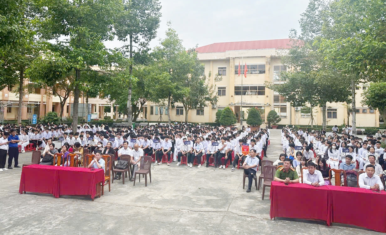 triển khai một số văn bản luật tại trường học